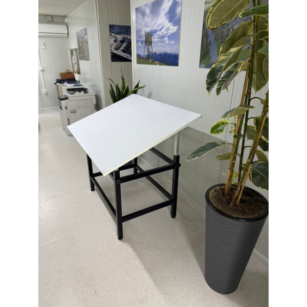Drawing Table with Metal Frame DWT Metal